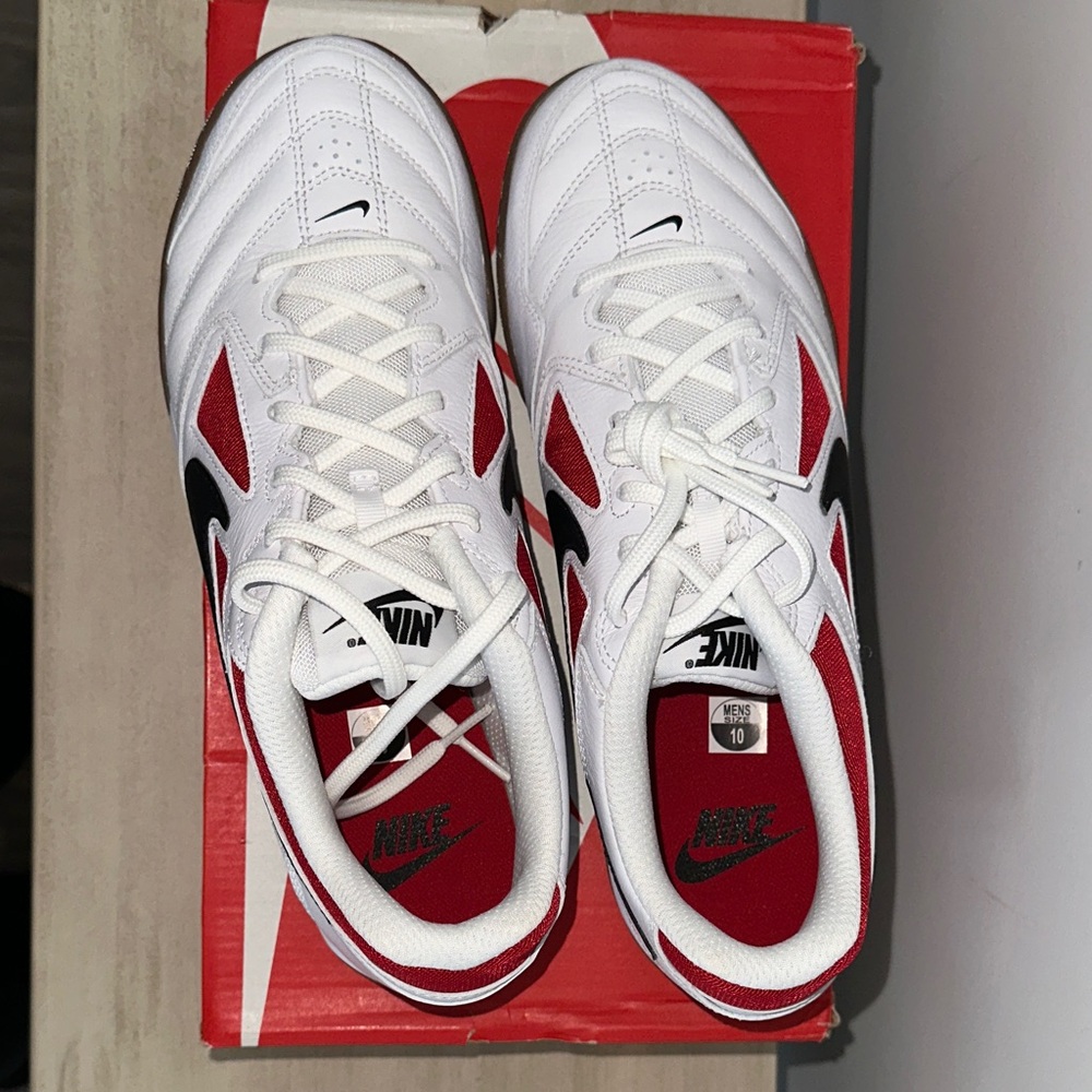 Nike Gato - Picture 5 of 6